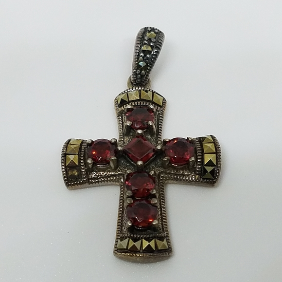 Vintage Silver/Ruby Cross - Picture 2 of 3